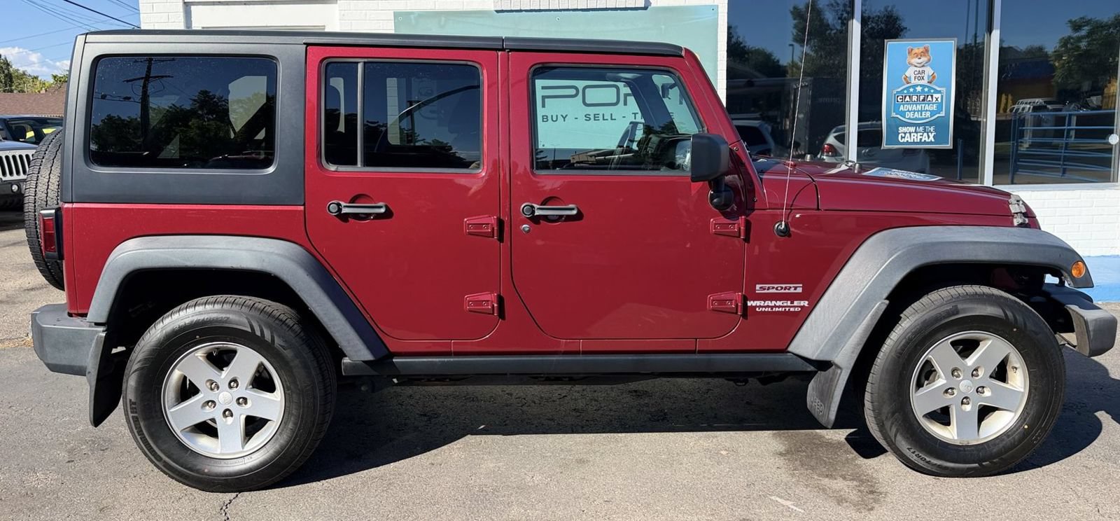 Used 2012 Jeep Wrangler Unlimited Sport AWD/4WD image 2