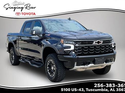 Used 2024 Chevrolet Silverado 1500 ZR2 w/ Technology Package AWD/4WD image 1