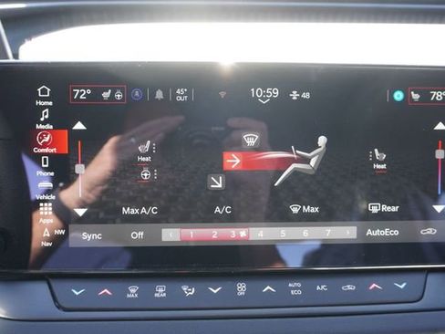 New 2025 Dodge Charger R/T w/ Sun & Sound Package image 17