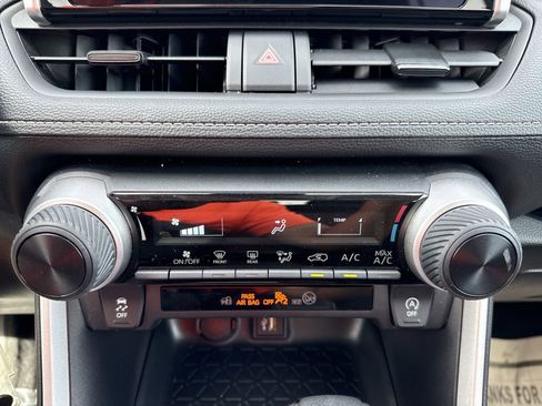 Certified 2025 Toyota RAV4 LE FWD image 16