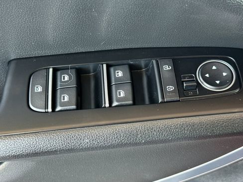 Certified 2023 Kia Soul EX FWD image 14