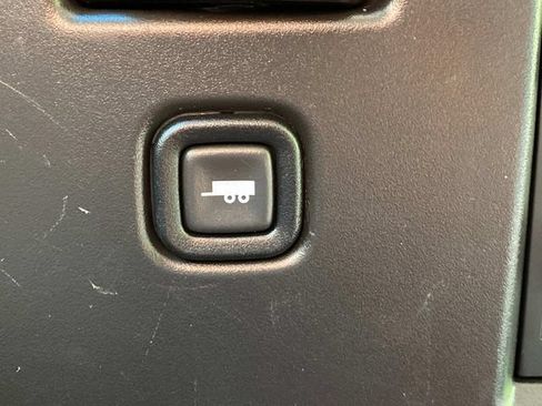 Used 2022 Chevrolet Express 2500 w/ Driver Convenience Package RWD image 22