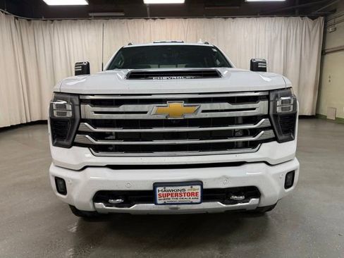 Used 2024 Chevrolet Silverado 3500 High Country w/ High Country Premium Package AWD/4WD image 18