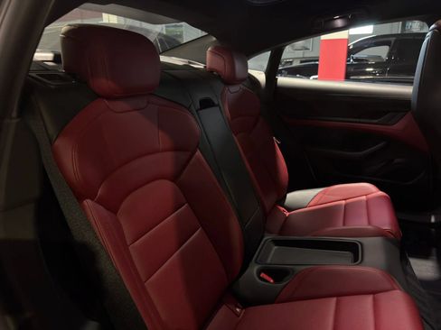 Used 2022 Porsche Taycan RWD image 57