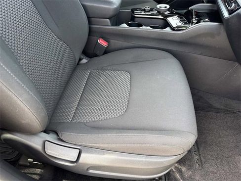 Certified 2023 Kia Sportage LX image 20