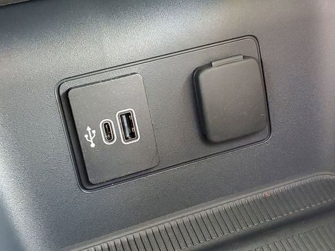 New 2026 Ford Explorer Active w/ Active Comfort Package image 19