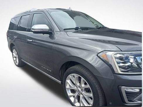 Used 2019 Ford Expedition Platinum AWD/4WD image 7
