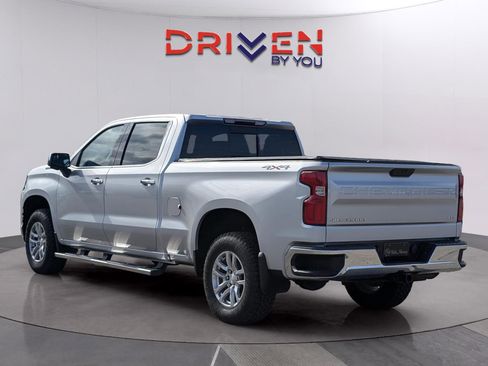Used 2019 Chevrolet Silverado 1500 LTZ w/ LTZ Convenience Package image 3