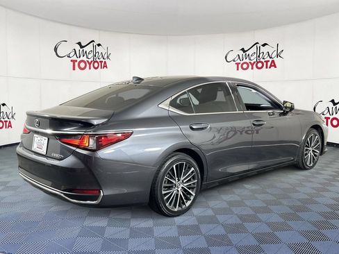 Used 2025 Lexus ES 300h w/ Premium Package FWD image 7