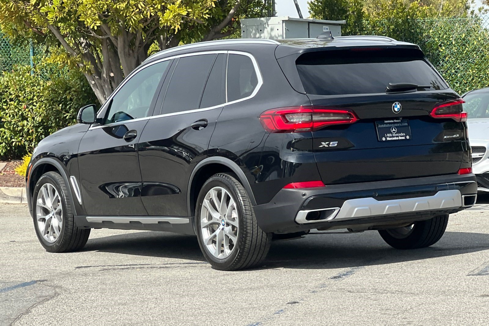 Used 2020 BMW X5 xDrive40i w/ Premium Package AWD/4WD image 3
