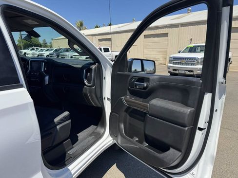 Used 2020 Chevrolet Silverado 1500 LT w/ Bed Protection Package AWD/4WD image 16