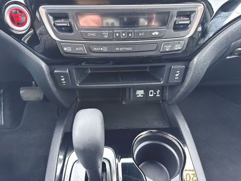 Used 2018 Honda Ridgeline RTL-E image 18