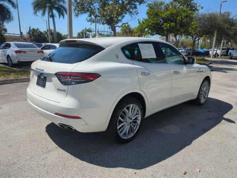 Used 2022 Maserati Levante GT image 5