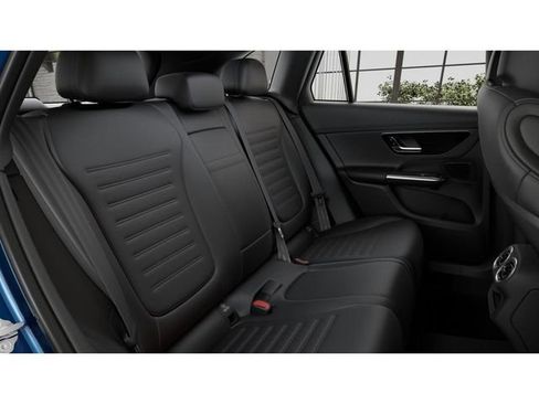 New 2026 Mercedes-Benz GLC 43 AMG 4MATIC image 5