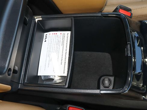 Used 2022 Kia Telluride SX w/ Towing Package image 34