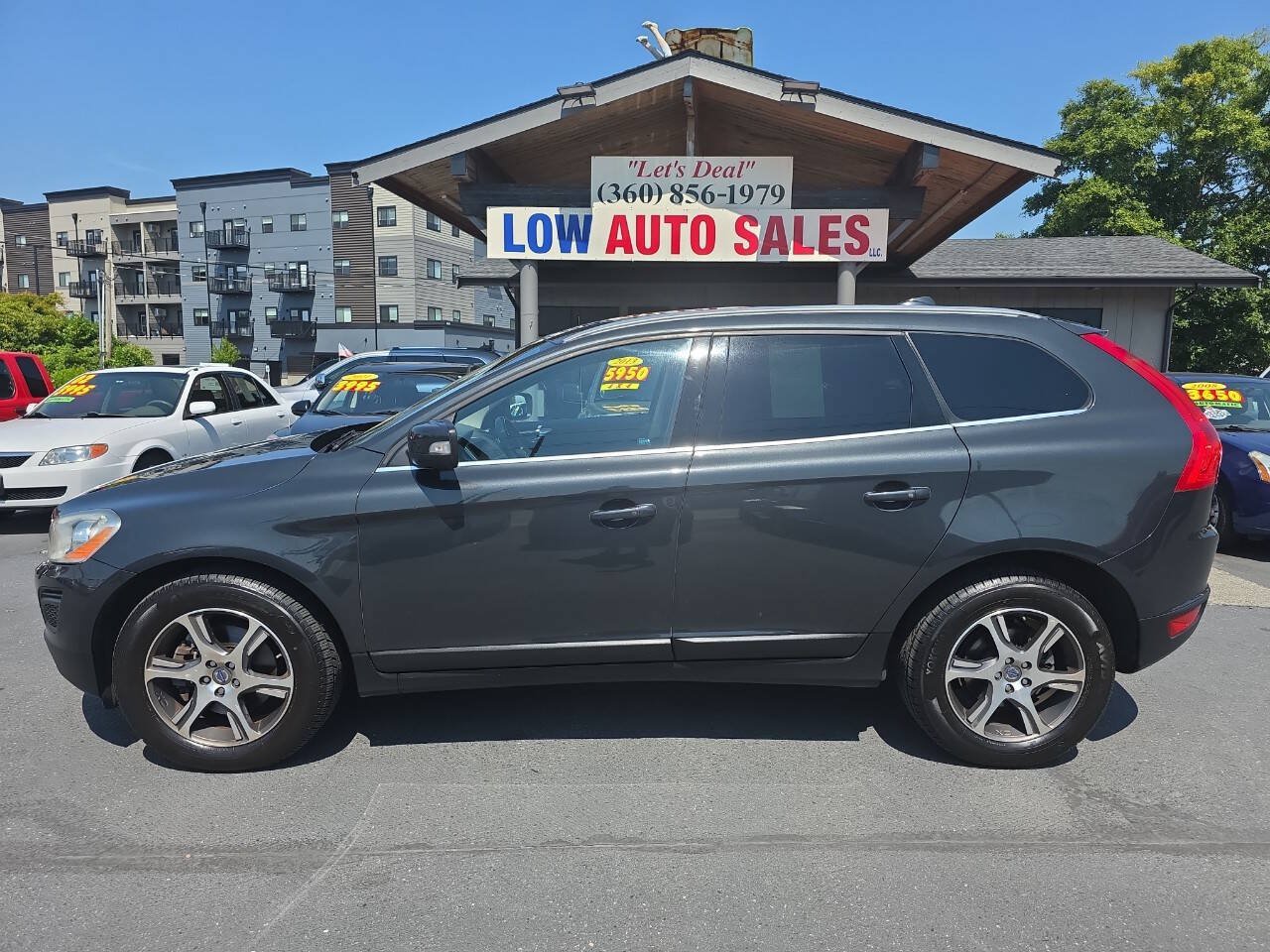 Used 2013 Volvo XC60 T6 AWD/4WD image 3
