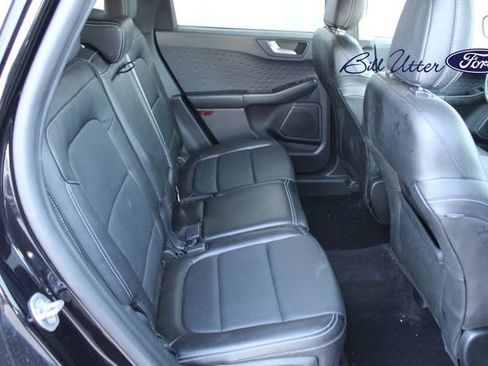 Used 2020 Ford Escape Titanium image 13