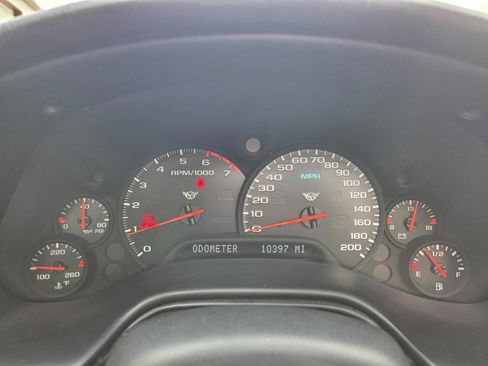 Used 2004 Chevrolet Corvette Convertible w/ Preferred Equipment Group image 6