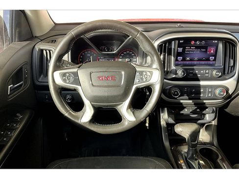 Used 2015 GMC Canyon SLE AWD/4WD image 8