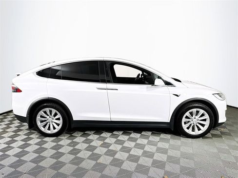 Used 2021 Tesla Model X Long Range image 8