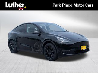 Used 2024 Tesla Model Y Long Range AWD/4WD video 1
