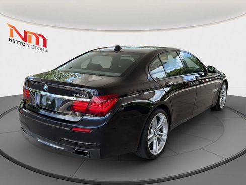 Used 2014 BMW 740i image 5