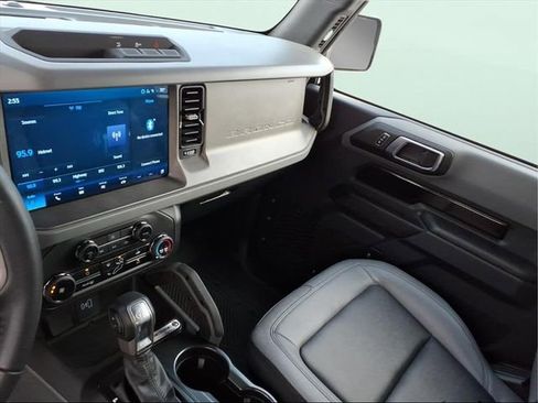 Used 2024 Ford Bronco Big Bend image 11