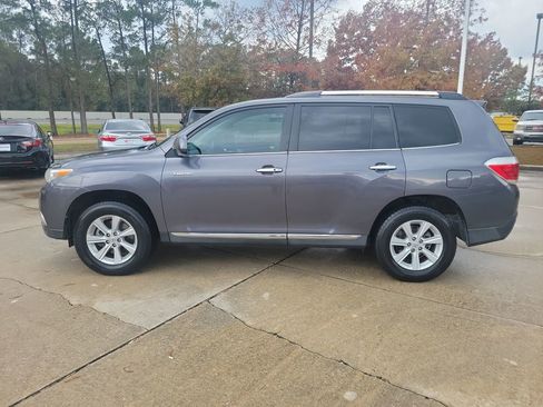 Used 2013 Toyota Highlander Limited image 2