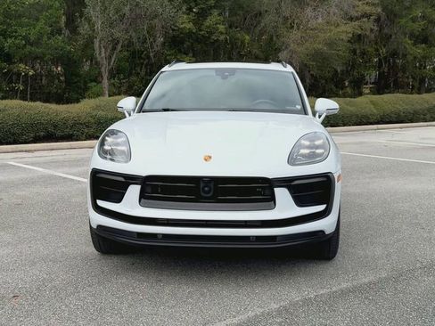 Used 2023 Porsche Macan image 3