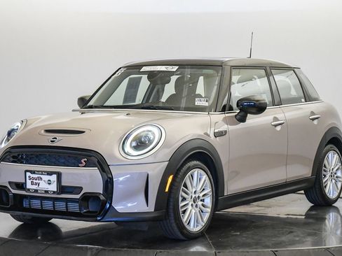 Certified 2023 MINI Cooper S FWD image 2