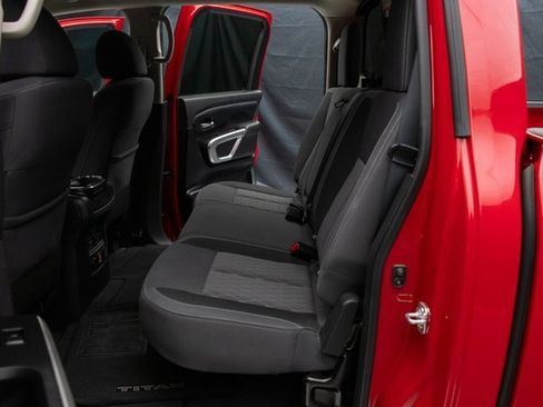 Used 2024 Nissan Titan SV w/ SV Convenience Package image 22