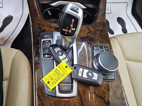 Used 2017 BMW X3 sDrive28i RWD image 34