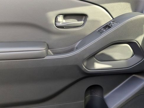 New 2026 Nissan Frontier S image 11