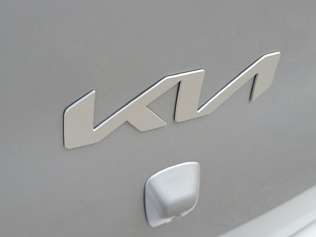 Used 2023 Kia Rio LX FWD image 11