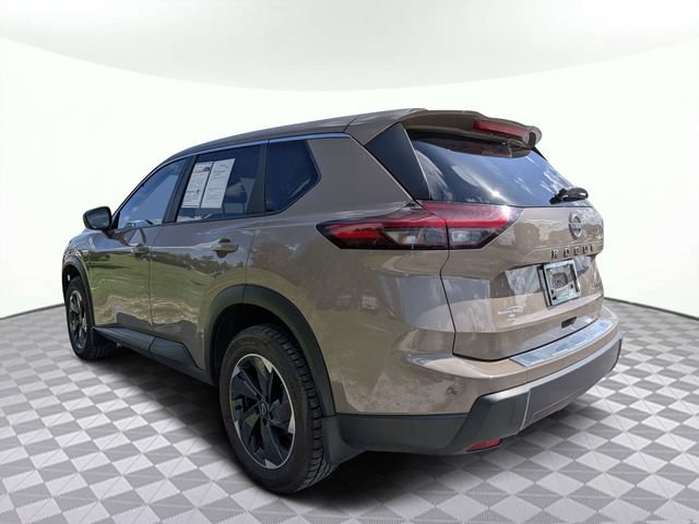 Used 2025 Nissan Rogue SV AWD/4WD image 6