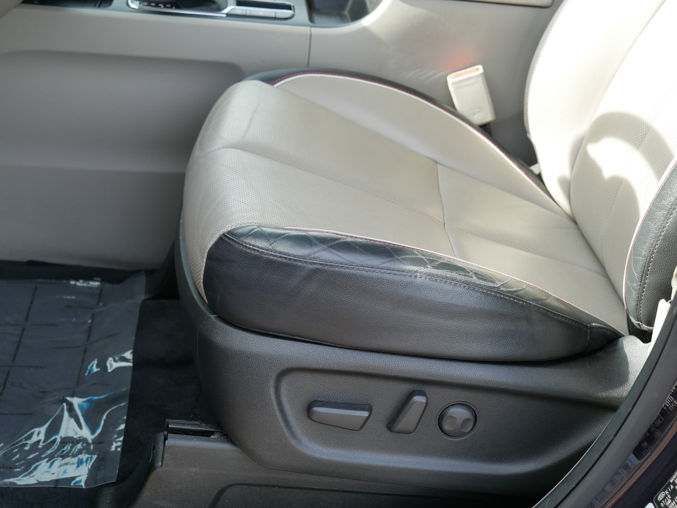 Used 2020 Kia Sedona EX FWD image 13
