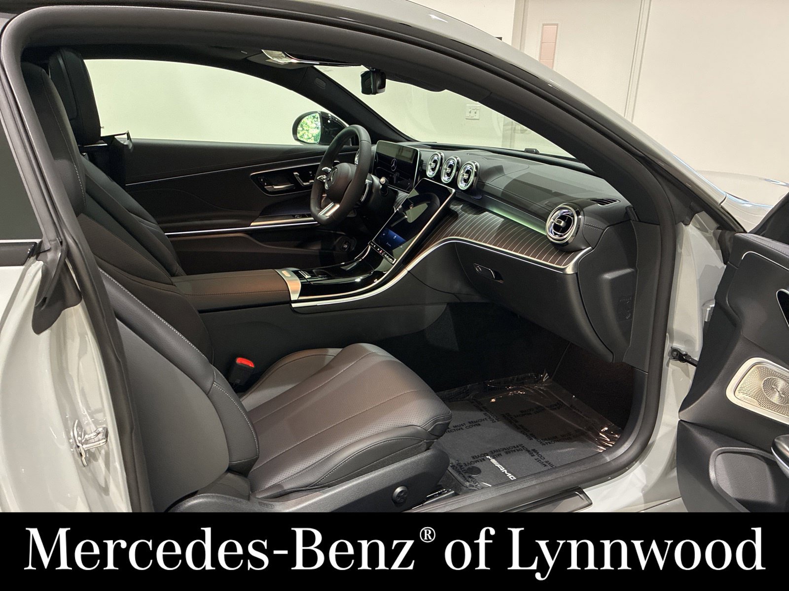 New 2026 Mercedes-Benz CLE 450 4MATIC Coupe image 11