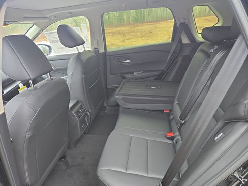 New 2026 Nissan Rogue SV image 27