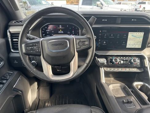 Used 2024 GMC Sierra 2500 Denali w/ Denali Reserve Package image 14