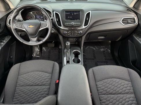 Used 2020 Chevrolet Equinox LT image 11