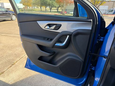 Used 2025 Chevrolet Blazer LT image 20