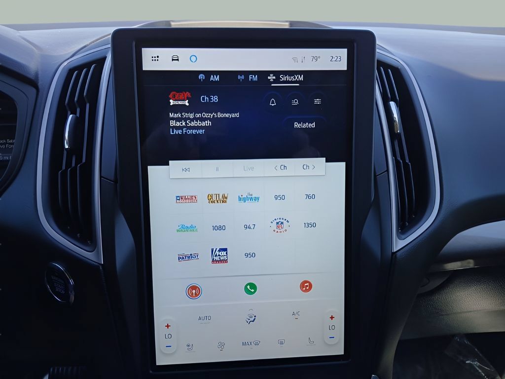 Used 2024 Ford Edge SEL w/ Convenience Package AWD/4WD image 16