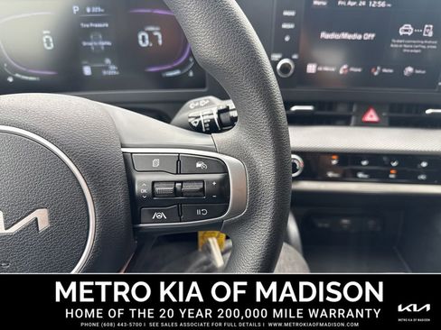 Used 2023 Kia Sportage LX AWD/4WD image 19