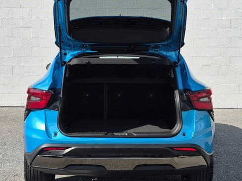 New 2026 Chevrolet Trax ACTIV FWD image 13