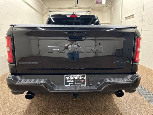 Used 2026 RAM 1500 Big Horn AWD/4WD image 3