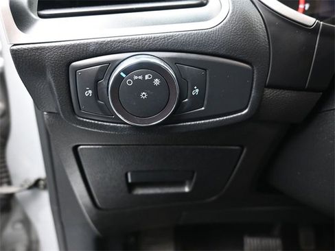 Used 2017 Ford Edge SEL image 21