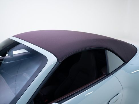 Used 2025 Porsche 911 Carrera 4 GTS image 41