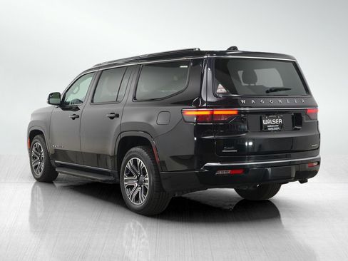 Used 2023 Jeep Wagoneer Series II AWD/4WD image 3