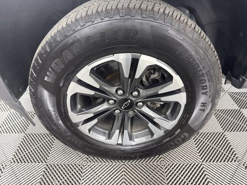 Used 2022 Chevrolet Colorado Z71 w/ Safety Package image 11