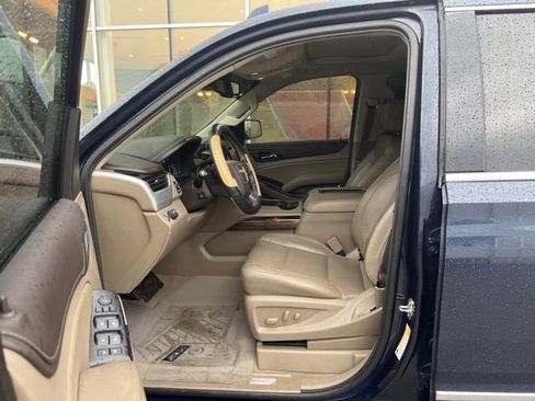 Used 2019 GMC Yukon SLT w/ Premium Edition image 24